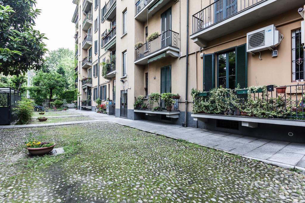 Italianway-Reggimento Savoia Lägenhet Milano Rum bild